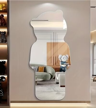 Frameless bear-shaped wall mirror with smooth edges and HD reflection